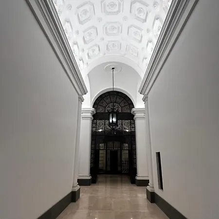 Ad Vatican Luxury - By Ad Rom